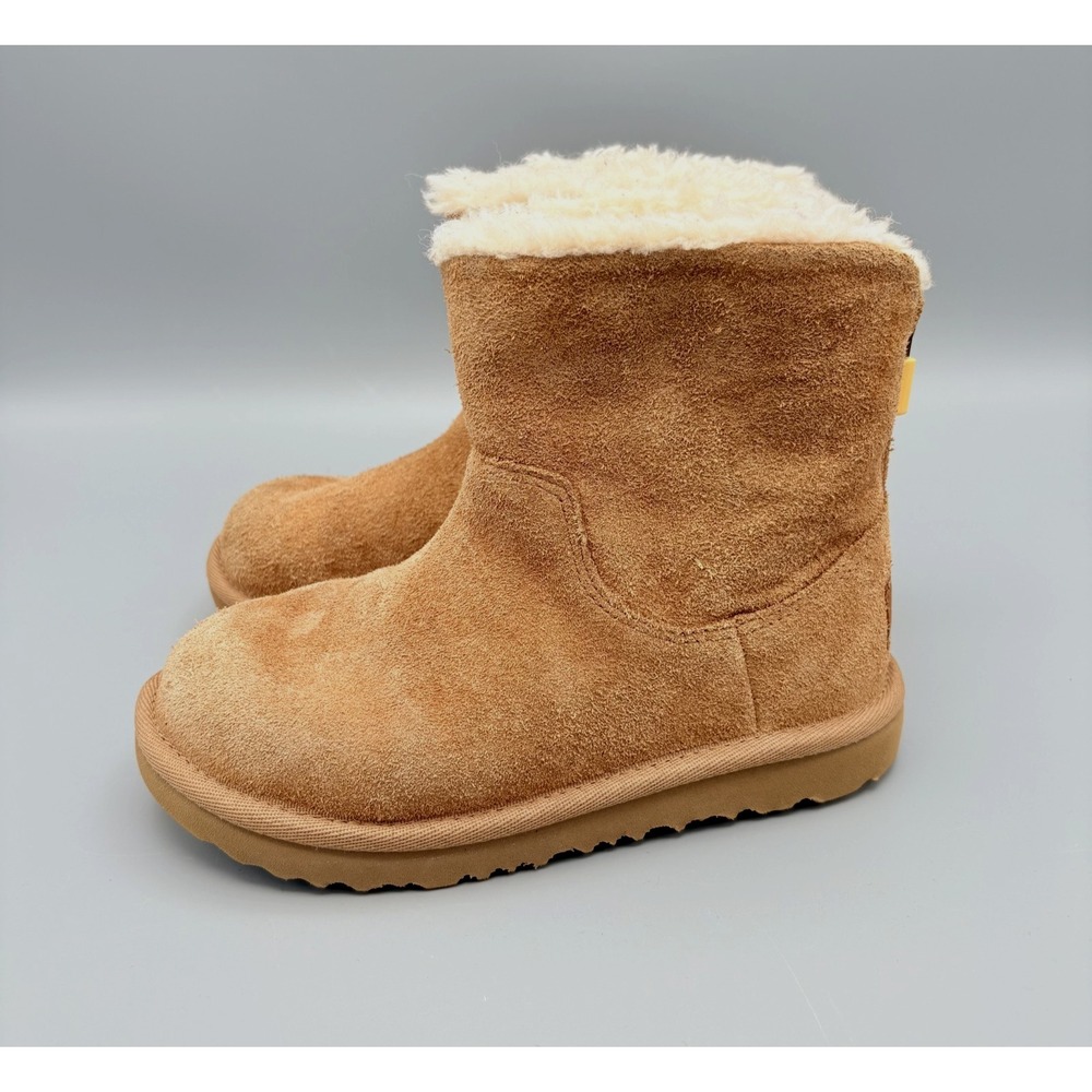 UGG Classic Sheepskin Pull On Youth 12 Suede Tan Ankle Boots / 1158096T